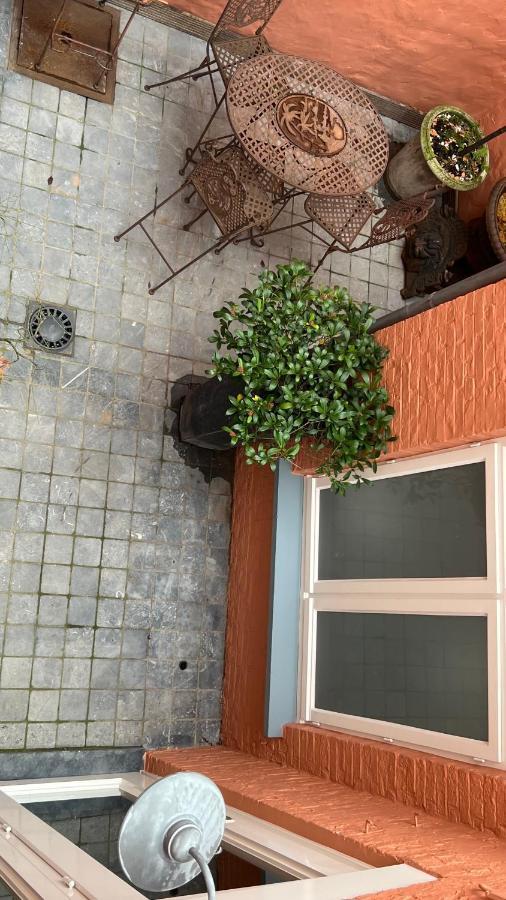 Efren'S Cosy House Hotel บรูจส์ ภายนอก รูปภาพ