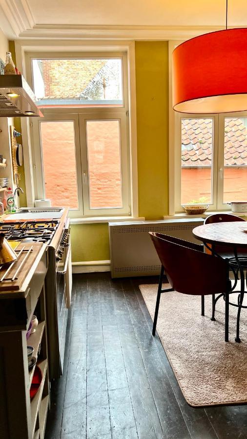 Efren'S Cosy House Hotel บรูจส์ ภายนอก รูปภาพ