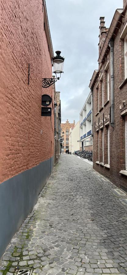 Efren'S Cosy House Hotel บรูจส์ ภายนอก รูปภาพ