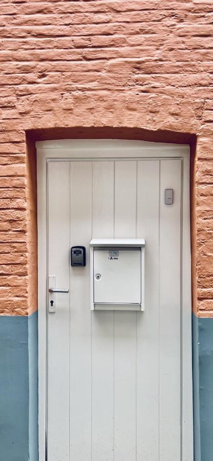 Efren'S Cosy House Hotel บรูจส์ ภายนอก รูปภาพ